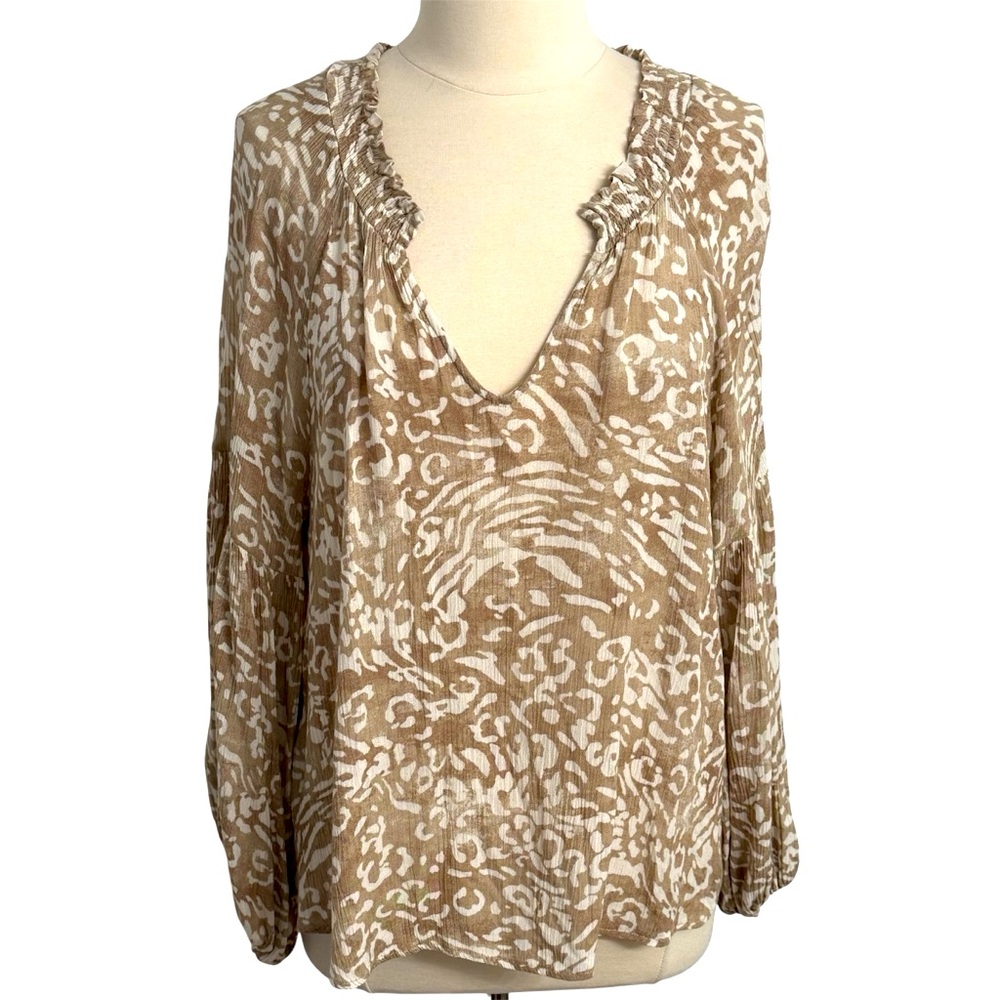 Bohme Women's Long Balloon Sleeve, Flowy Pull-Over Style Peasant Blouse Tan Sz M